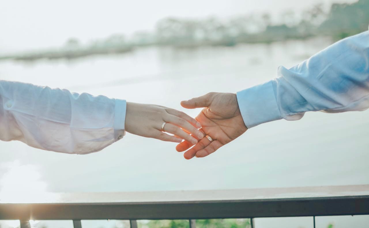 結婚10周年にふさわしい指輪としてカルティエが選ばれる理由